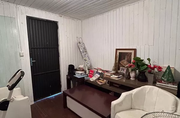 SUA FUTURA RESIDÊNCIAS NESSES 227m² DE BOA LOCALIZAÇÃO