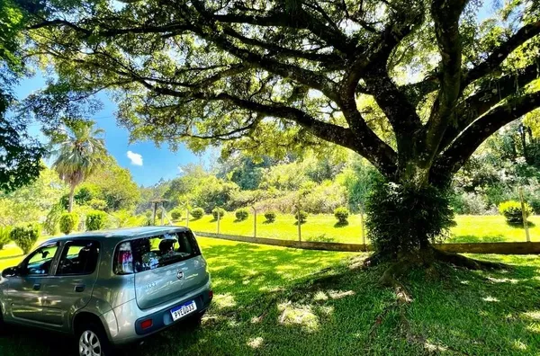 EXCELENTE INVESTIMENTO PARA QUE QUER MORAR E CONSTRUIR SE PRÓPRIO NEGÓCIO