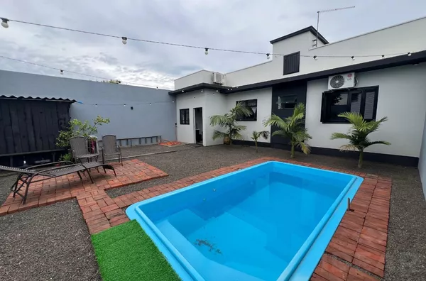 CASA COM SUÍTE, QUARTO SOLTEIRO, PISCINA E ESTRUTURA PARA QUIOSQUE - Foto 16