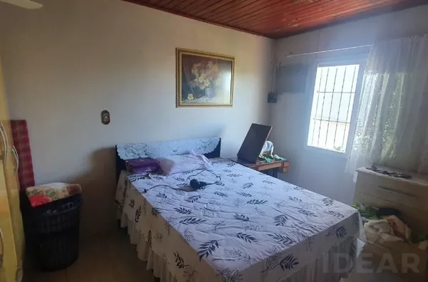 BELA CASA E UM LINDO PÁTIO REPLETO DE BOAS ENERGIAS