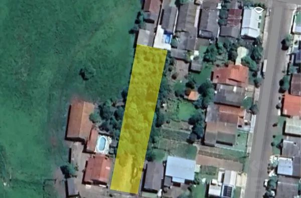 TERRENO COM MAIS DE 1.400m², SENDO 18m DE FRENTE