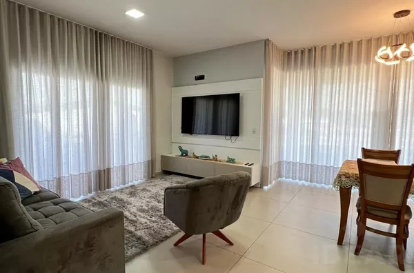 MUITO ESPAÇO E CONFORTO BEM NO CENTRO COMERCIAL DE BELA VISTA