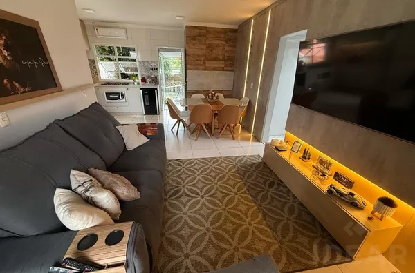 EXCELENTE ILUMINAÇÃO NATURAL, ACONCHEGO E ÓTIMA LOCALIZAÇÃO