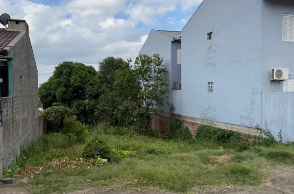 TERRENO EM EXCELENTE LOCALIZAÇÃO, DANDO CONFORTO A FAMÍLIA