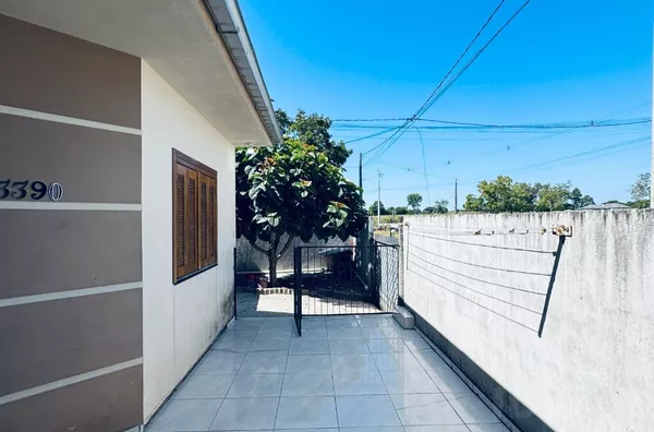 EQUILÍBRIO PERFEITO ENTRE PRIVACIDADE DE UMA CASA COM PRATICIDADE - Foto 2