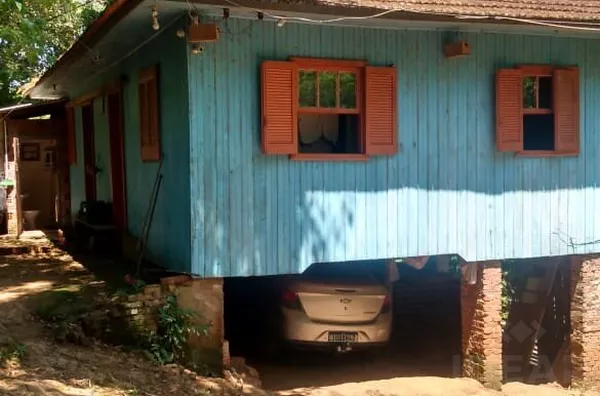 MUITA ÁREA VERDE, COM CÓRREGO E EXCELENTE ÁREA DE LAZER