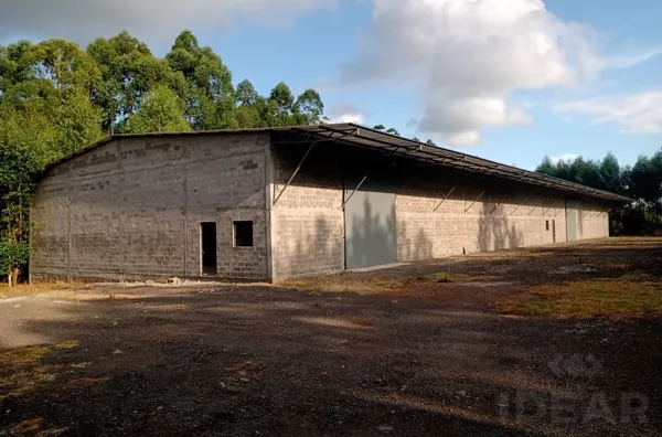 Pavilhão para aluguel com 740 metros quadrados-02 banheiros-escritório - selecione - bairro venâncio aires