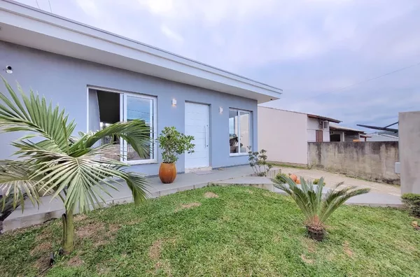 CASA DE 1 DORMITÓRIO COM AMPLO PÁTIO PARA AMPLIAÇÃO