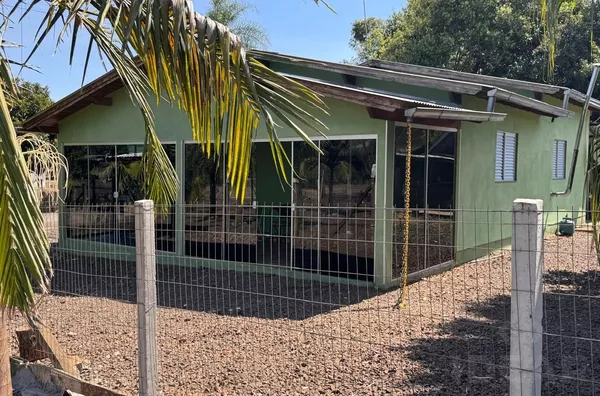 CHÁCARA DE 4.500m² COM NO MÁXIMO 200m DE ESTRADA CASCALHADA