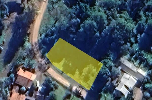 TERRENO EM MONTE ALVERNE A DOIS KM DO CENTRO