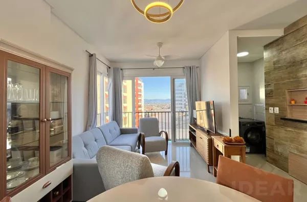 APARTAMENTO EM ÓTIMA LOCALIZAÇÃO, COM 2 DORMITÓRIOS