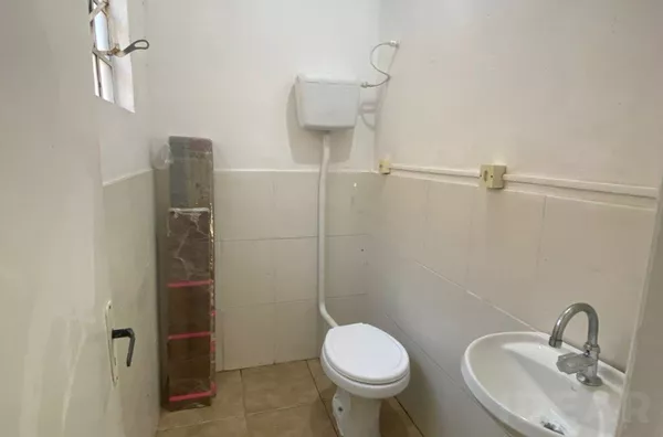 Ei? Você que busca expandir seu negócio, nós te apresentamos a sala ideal, na área central, bem localizada, nos contate e saiba mais.