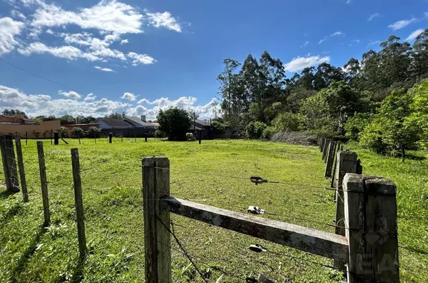 TERRENOS LADO A LADO, TOTALIZANDO 616m²