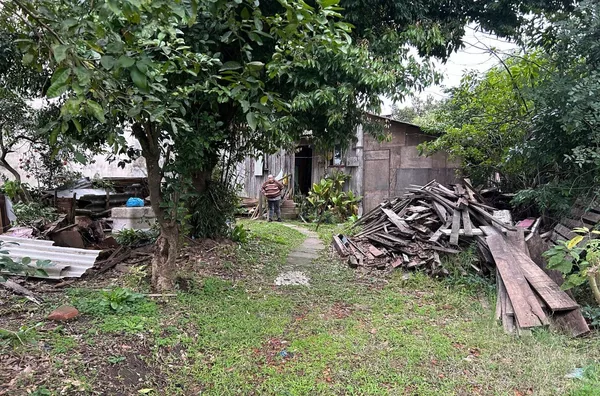 TERRENO A POUCOS PASSOS DA RUA MAIS MOVIMENTADA DA GRESSLER