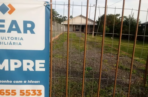 TERRENO DE 1340m² COM CASA MISTA DE 140m². VENHA CONHECER!