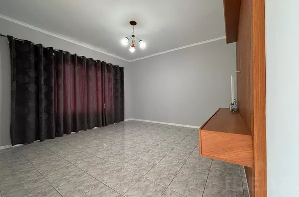 CONFORTO E MUITO ESPAÇO PARA TODA FAMÍLIA EM EXCELENTE REGIÃO