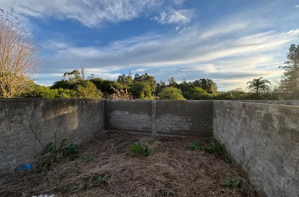 DOIS LINDOS GEMINADOS EM EXCELENTE BAIRRO AGUARDANDO VOCÊ!