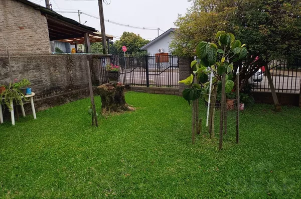 LINDO TERRENO EM UMA EXCELENTE LOCALIZAÇÃO, COM PISCINA E AGUARDANDO VOCÊ