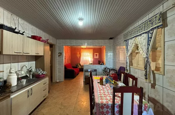 PÁTIO NA FRENTE E NOS FUNDOS COM MUITA SEGURANÇA PARA TODOS