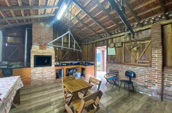 LUGAR CALMO E TRANQUILO PARA DESCANSAR AOS FINAIS DE SEMANA