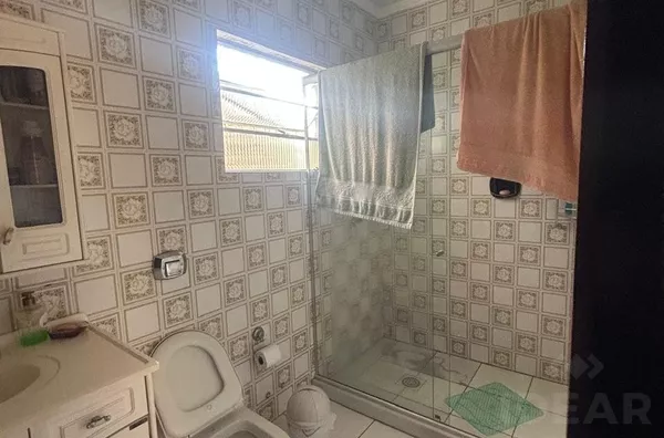 DUAS LINDAS CASAS AMPLAS PARA GRANDES FAMÍLIAS