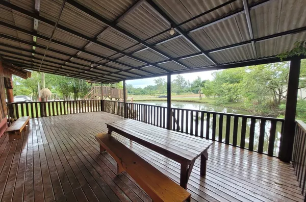 ESPAÇO IDEAL PARA EVENTOS AO AR LIVRE E MORADIA