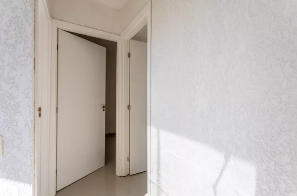 APARTAMENTO NA ZONA NORTE DE POA, EM RESIDENCIAL BEM ESTRUTURADO