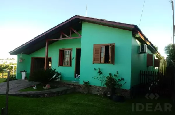 LINDO TERRENO EM UMA EXCELENTE LOCALIZAÇÃO, COM PISCINA E AGUARDANDO VOCÊ