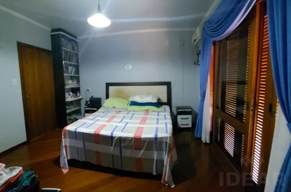 CASA AMPLA COM GRANDE PÁTIO, ACONCHEGANTE E IDEAL PARA SUA FAMÍLIA