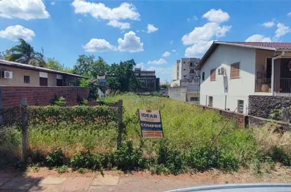 ÓTIMA LOCALIZAÇÃO PARA SUA FUTURA MORADIA OU TALVEZ SEU NEGÓCIO