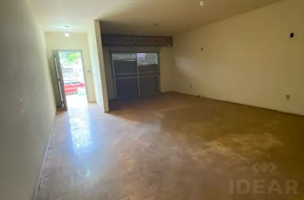 IMÓVEL EXCELENTE PARA PONTO COMERCIAL COM RESIDENCIAL