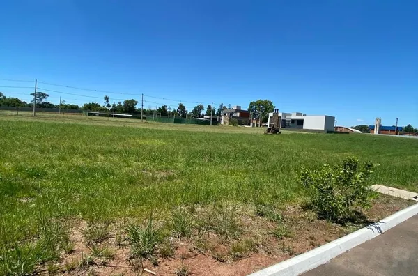 PROCURA TERRENO PARA FAZER SUA MORADIA? TEMOS A OPÇÃO DE DOIS TERRENOS LADO A LADO