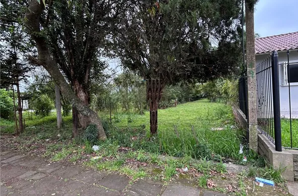 TERRENO COM GRANDE POTENCIAL COMERCIAL EM RUA DE MUITA MOVIMENTAÇÃO
