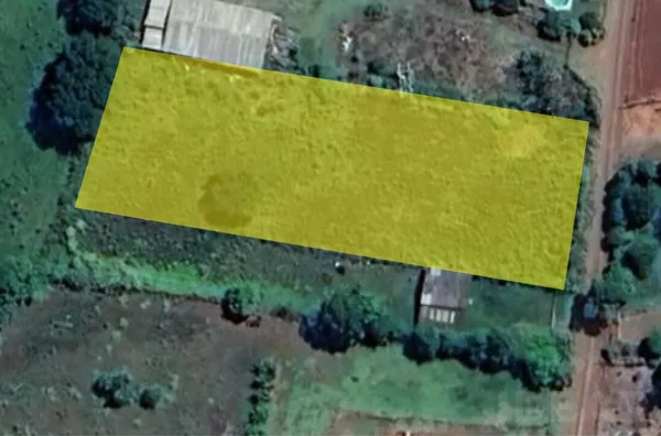 ÁREA DE TERRA DE 3.000m² PARA TRANSFORMAR EM UMA CHÁCARA