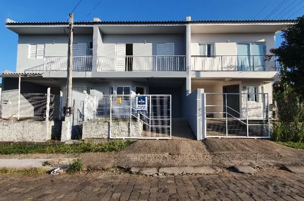 Sobrado com 3 dormitórios  para compra? Chame a Idear!