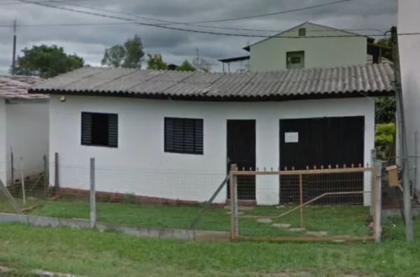 TERRENO DE 330m² COM CASA DE ALVENARIA