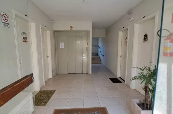 APARTAMENTO DE 2 DORMITÓRIOS E 1 VAGA DE GARAGEM - Foto 2