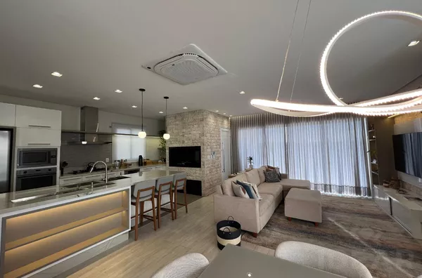 PONTO COMERCIAL E RESIDENCIAL NO CENTRO DA CIDADE