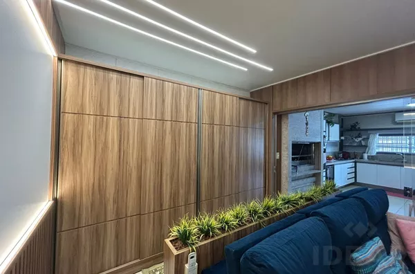 VOCÊ PROCURA DUAS CASAS INDEPENDENTES NUM MESMO LOTE?