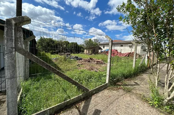 TERRENO COM MAIS DE 1.400m², SENDO 18m DE FRENTE