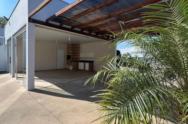 SUA NOVA CASA PERFEITO PARA CELEBRAÇÃO COM A FAMÍLIA E AMIGOS