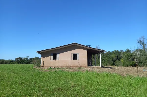 PROPRIEDADE COM 80% DE ÁREA DE PLANTIO. VENHA CONHECER!