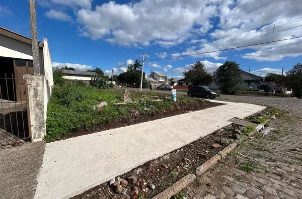 EXCELENTE TERRENO EM UMA BELA E TRANQUILA REGIÃO