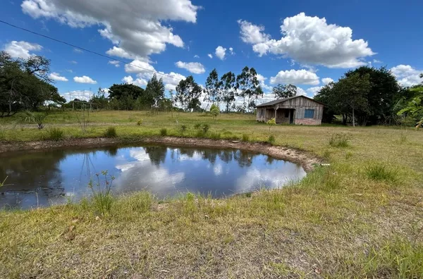 CHÁCARA DE 4.721m² COM FRENTE ASFALTADA E PRÓXIMO DO COMÉRCIO