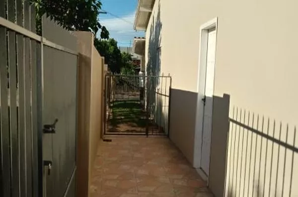 ESSA LINDA RESIDENCIA PODE SER SUA, AGENDE UMA VISITA!