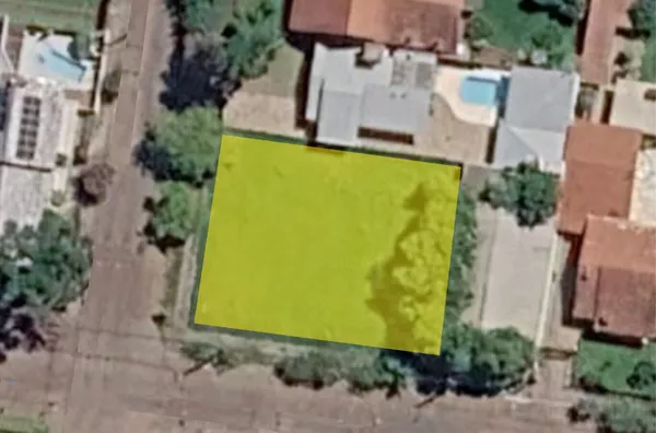 TERRENO EM ÓTIMA LOCALIZAÇÃO NO CENTRO DA CIDADE