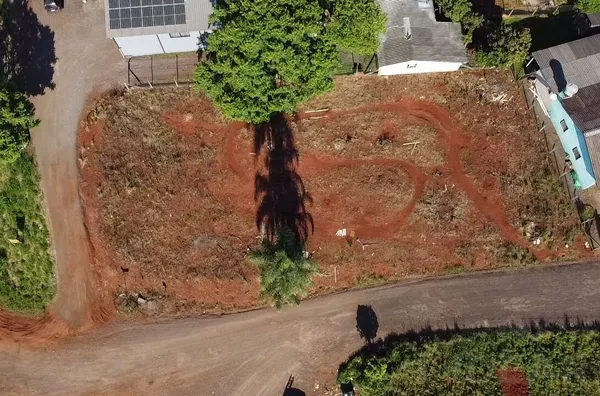 TERRENO DE 589m² A BEIRA DA RSC-453. NÃO PERCA TEMPO!