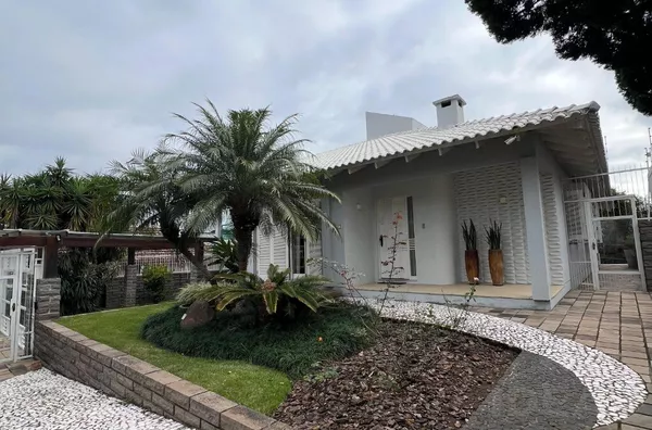 CASA DE MUITA ESTRUTURA PARA RECEBER AMIGOS E FAMILIARES