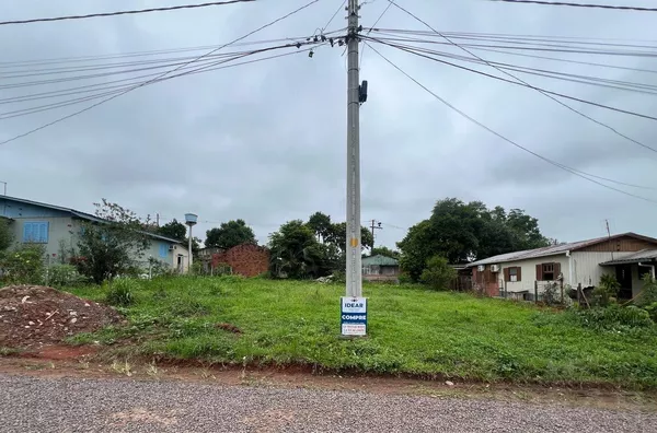 SUA LINDA RESIDÊNCIA NESSES 253m², COM POSSIBILIDADE DE MAIS ÁREA