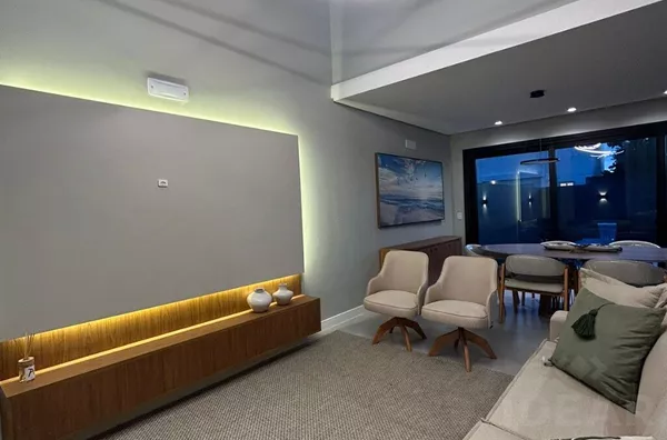 QUALIDADE E ESPAÇO NESSE ALTO PADRÃO, A 100m DO MAR E PERTO DE TUDO